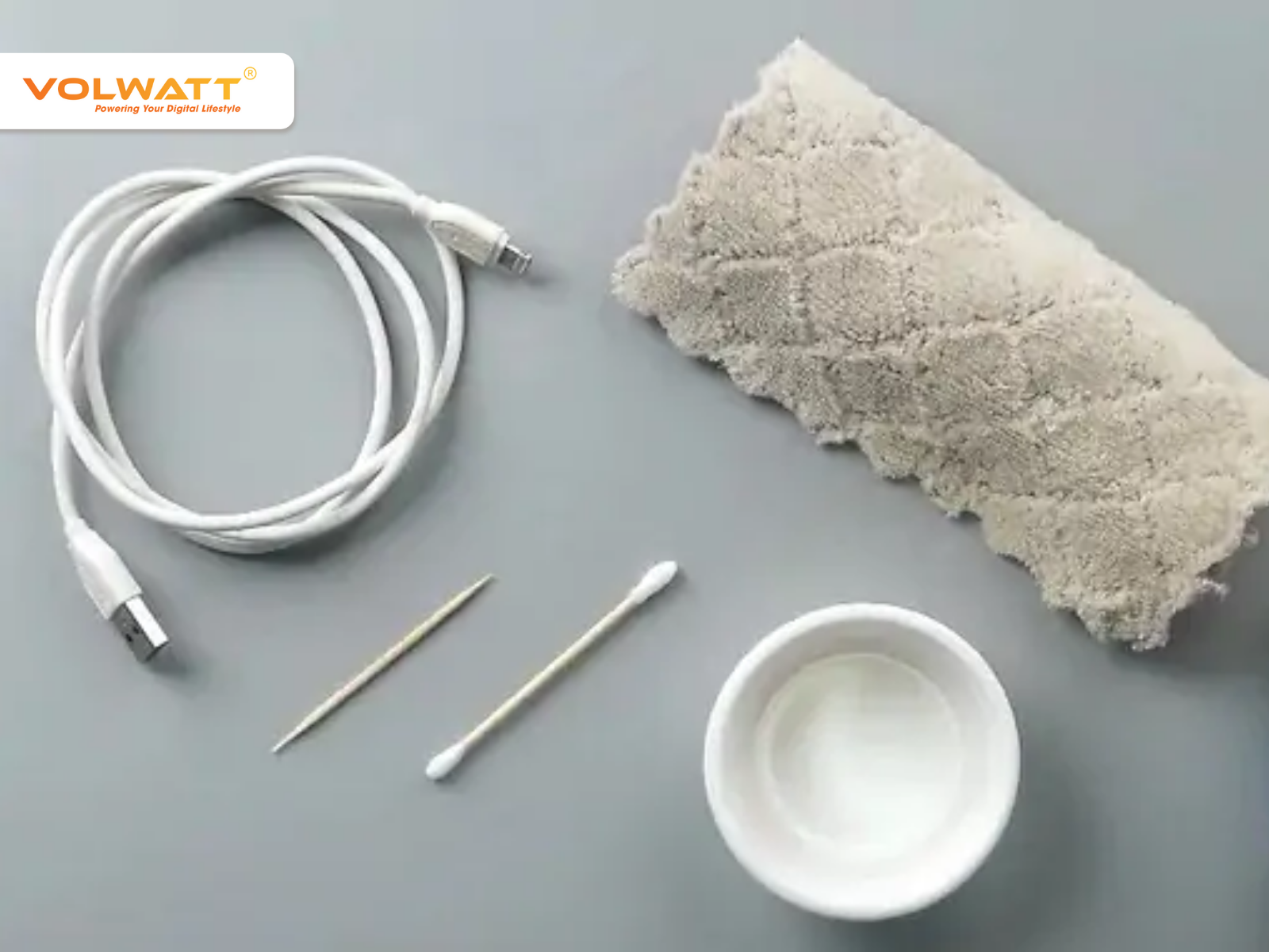 Dây sạc bị bám bui bẩn 