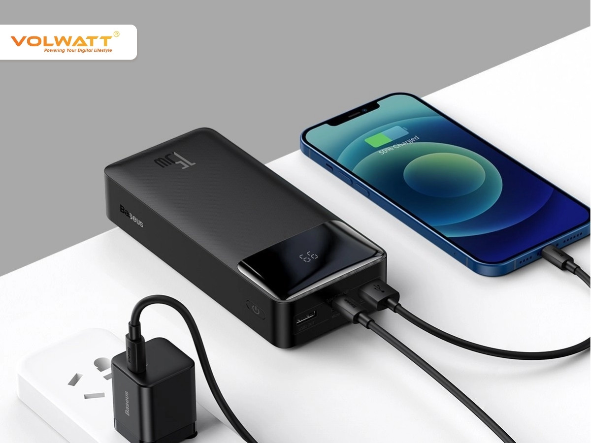 Không vừa sạc vừa xả pin dự phòng để giảm thiểu nguy cơ cháy nổ