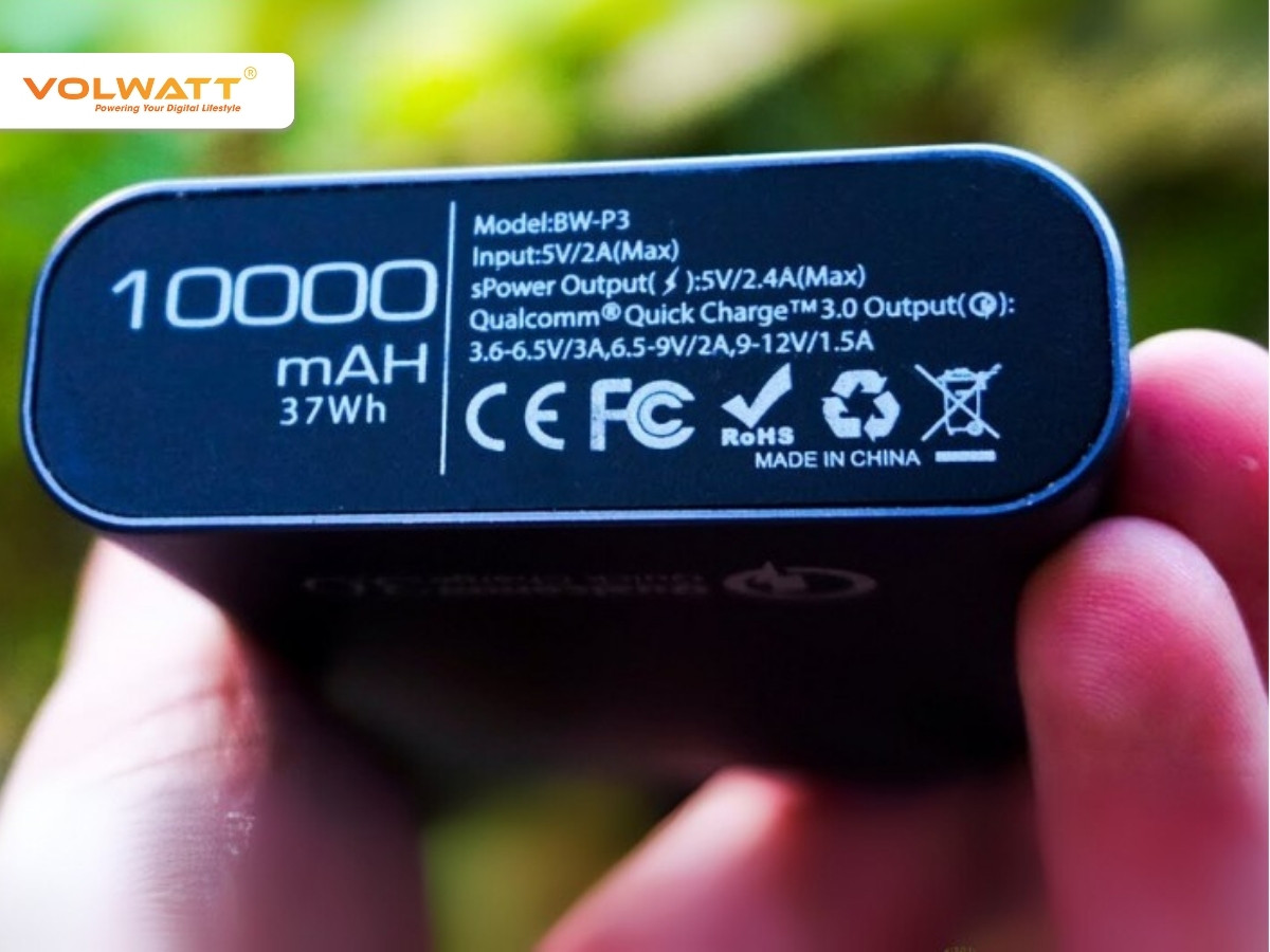 Dung lượng (mAh) là mức dung lượng sạc dự phòng có thể lưu trữ
