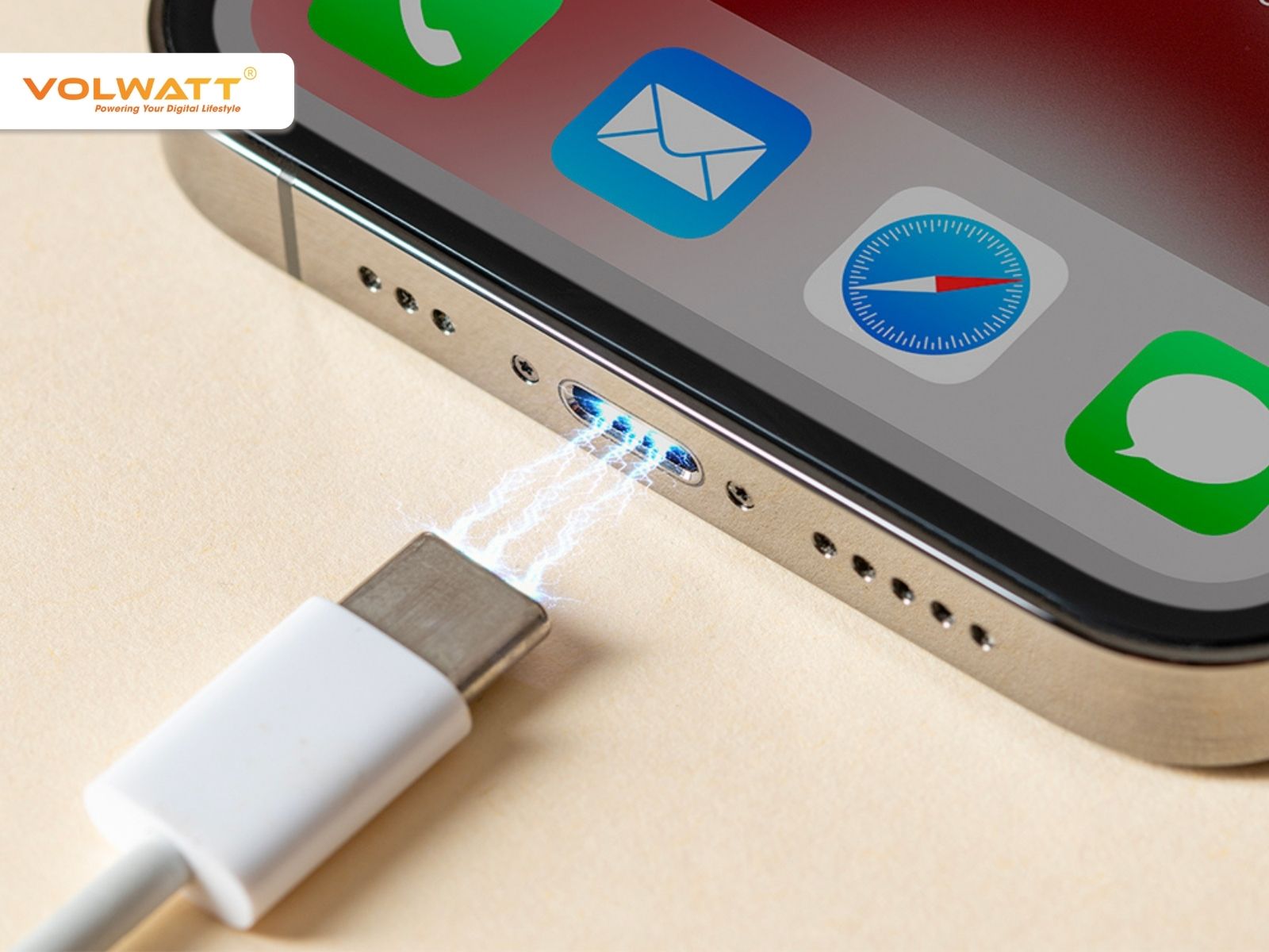 USB từ Phone 15 trở đi hỗ trợ sạc nhanh và truyền dữ liệu nhanh hơn nhiều lần