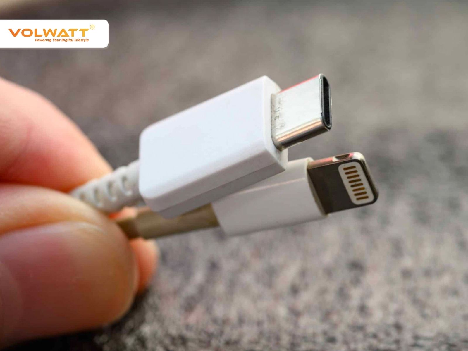 Chi phí sản xuất và giá phụ kiện của cổng sạc Lightning cao hơn so với cáp USB-C