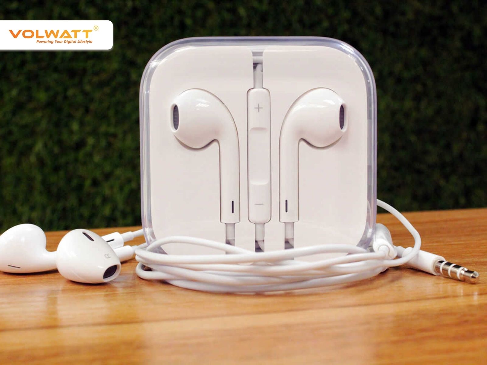 Tai nghe có dây cho âm thanh chuẩn, phù hợp dân chuyên nghiệp