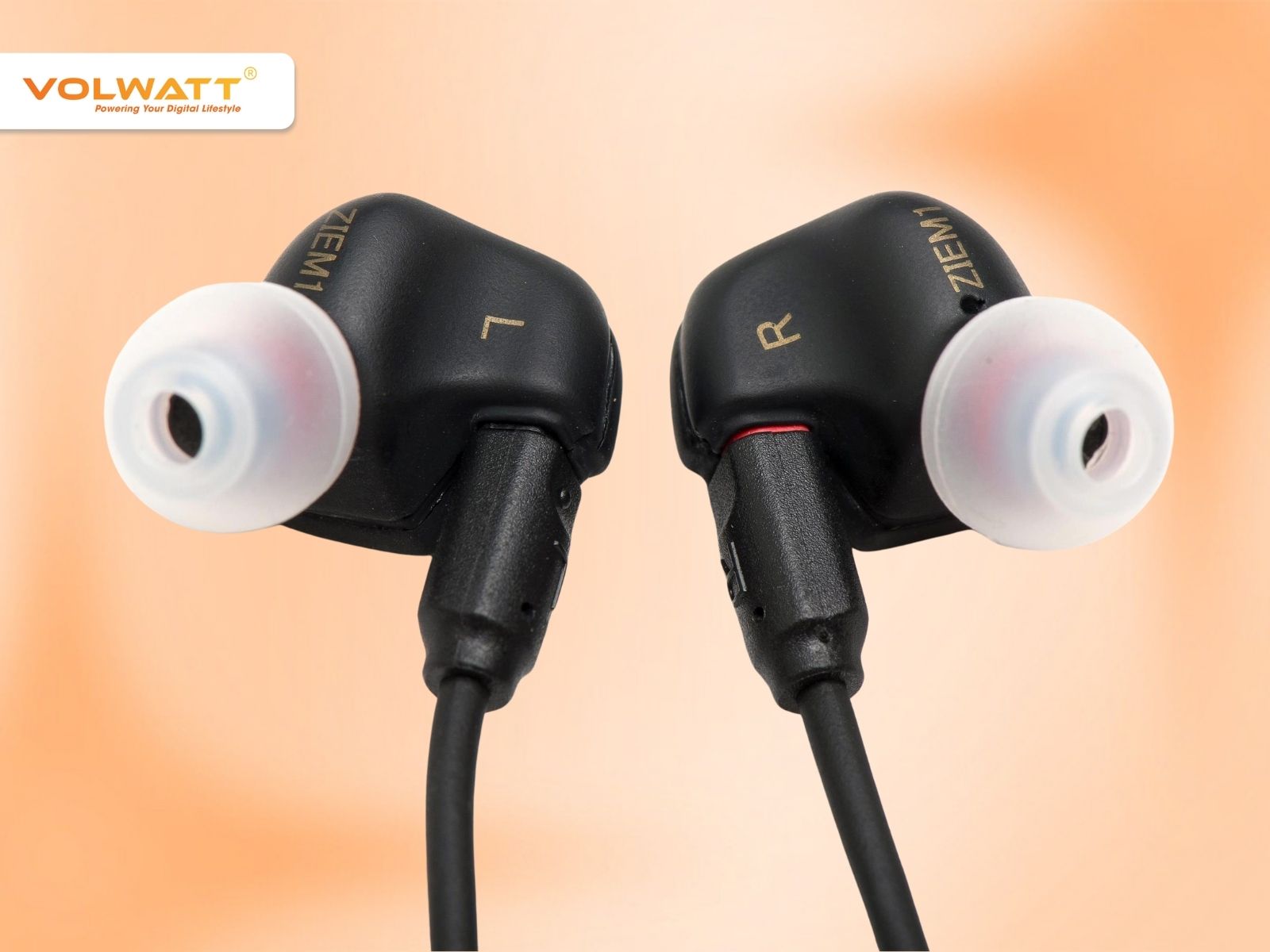 Tai nghe In-ear có thiết kế đặc trưng nút đệm đi sâu vào ống tai