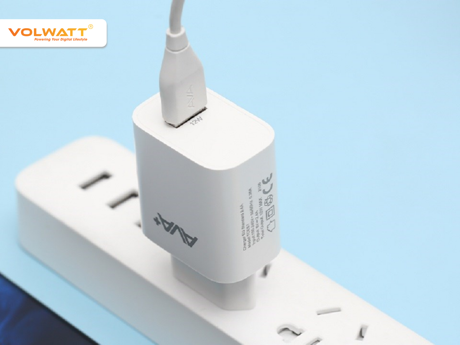 Điện năng tiêu hoa khi liên tục cắm cục sạc
