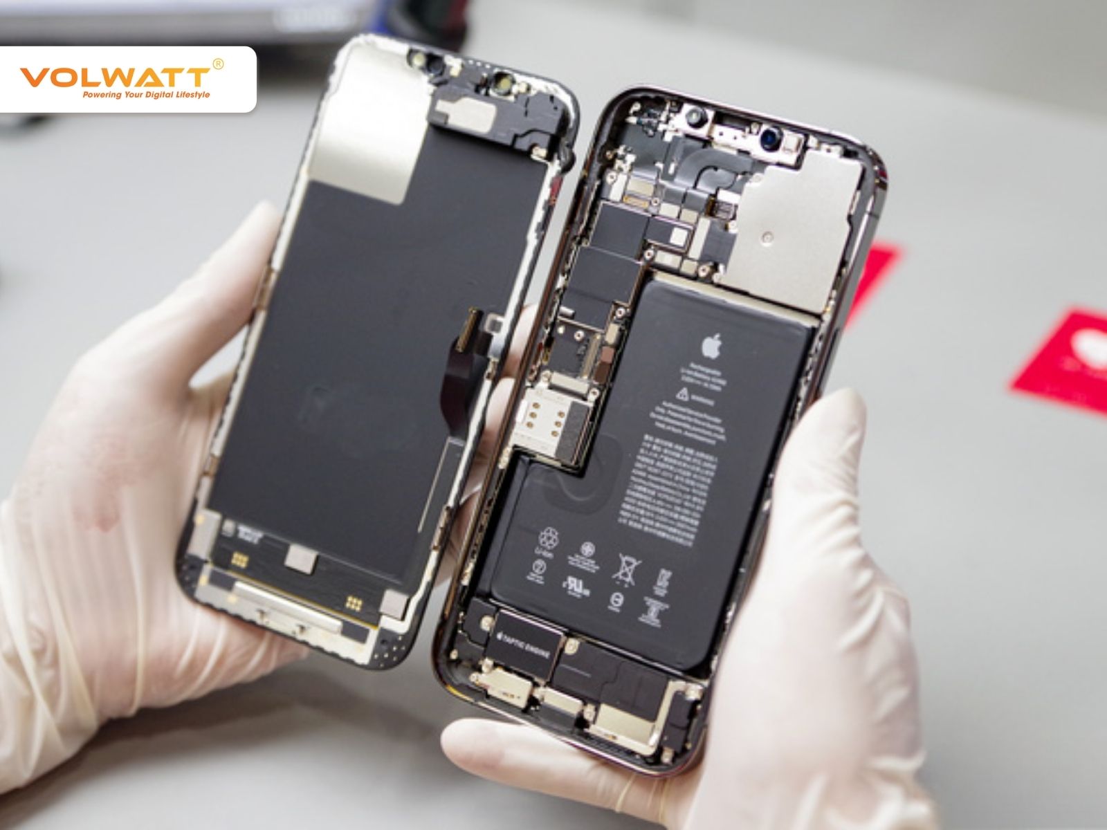 Pin zin là loại pin chính hãng Apple, đảm bảo chất lượng và độ ổn định cao