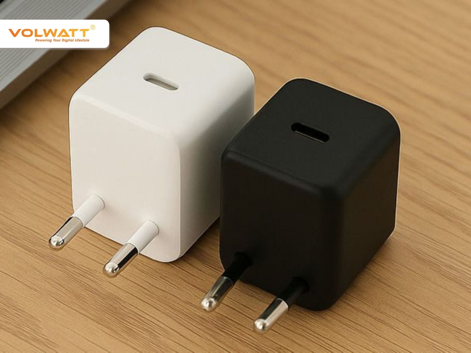 Nên mua củ sạc bao nhiêu W cho iPhone 14?