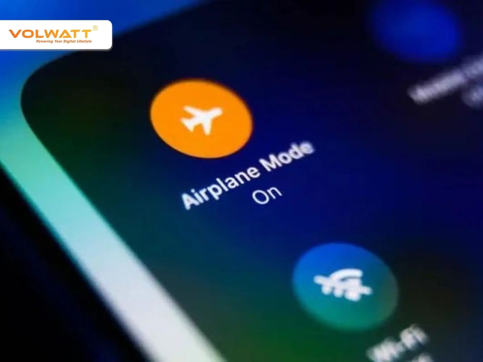 Bật chế độ máy bay trước khi ngủ để hạn chế tụt pin