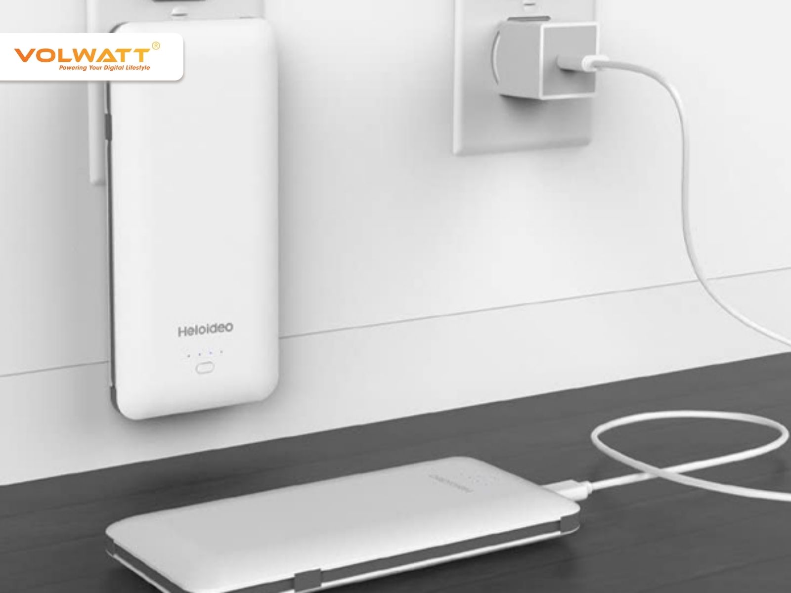 Không nên sạc pin dự phòng quá lâu