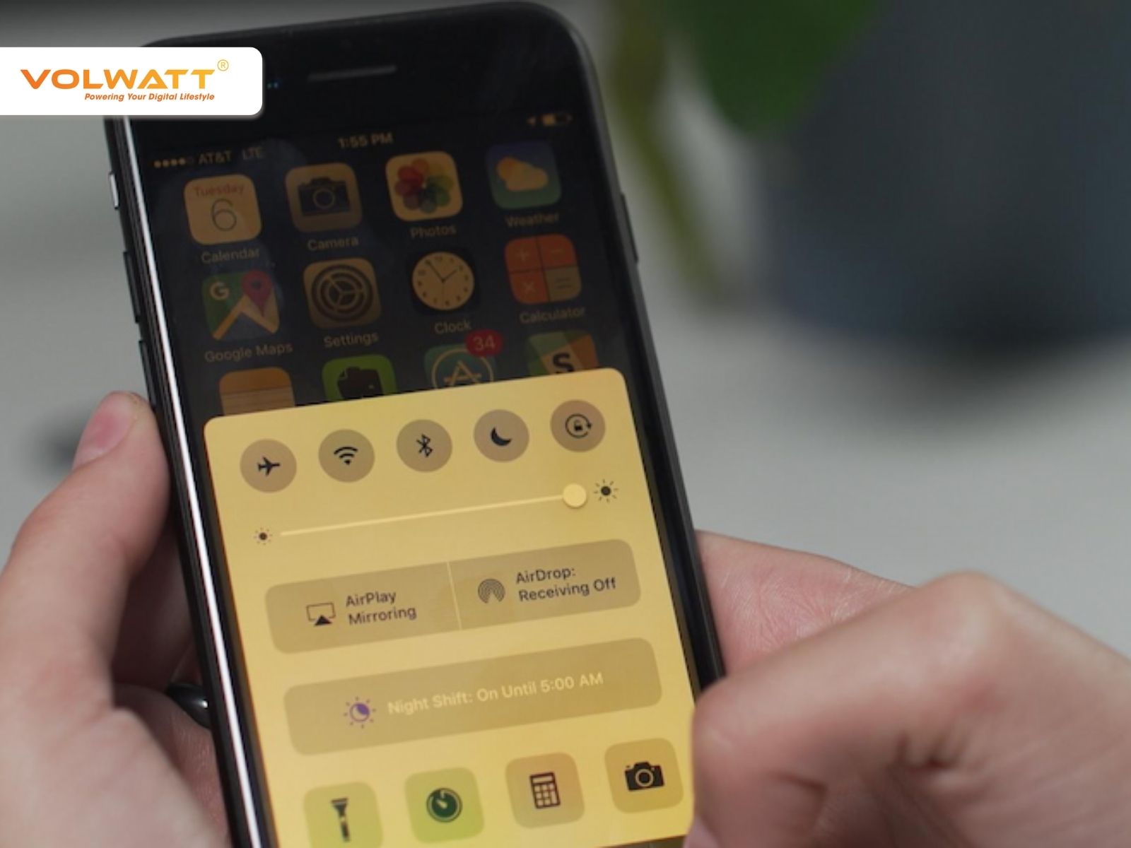 Bật Night Shift giúp cơ thể thư giãn và cải thiện chất lượng giấc ngủ