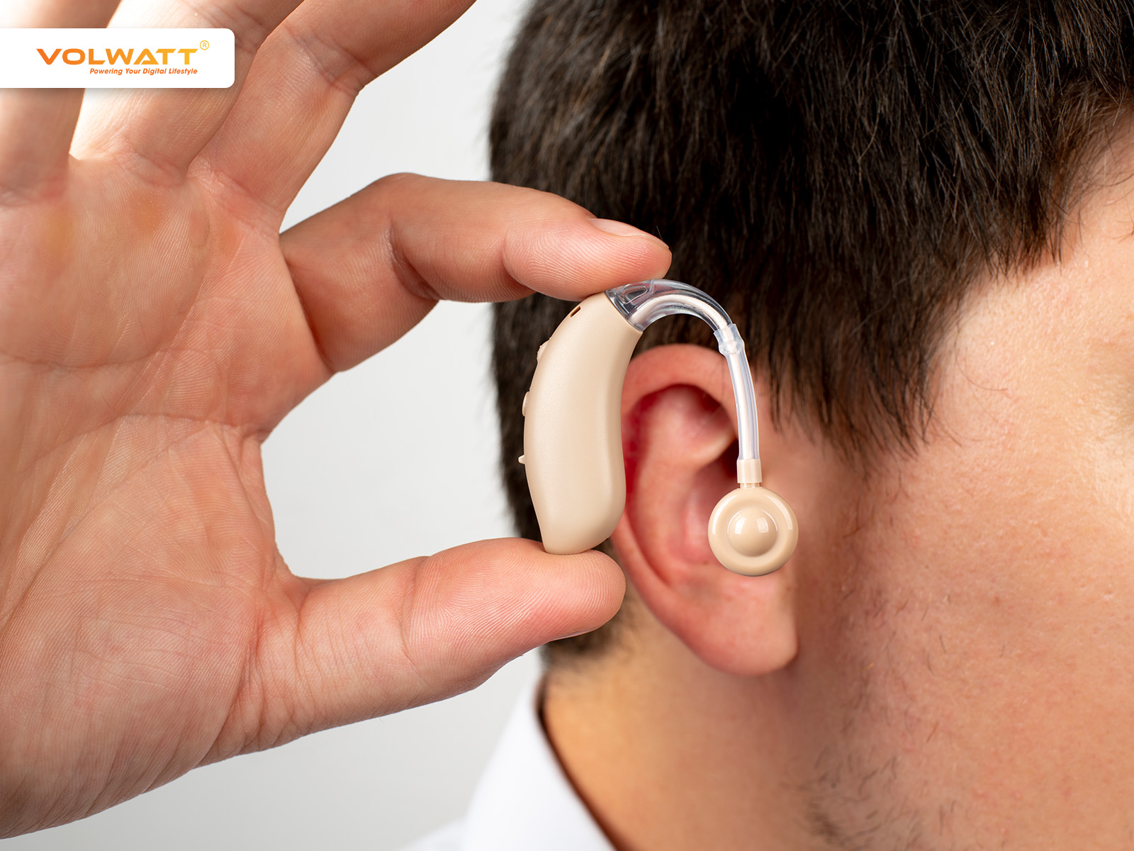 Tai nghe trợ thính là thiết bị y tế hỗ trợ người giảm thính lực