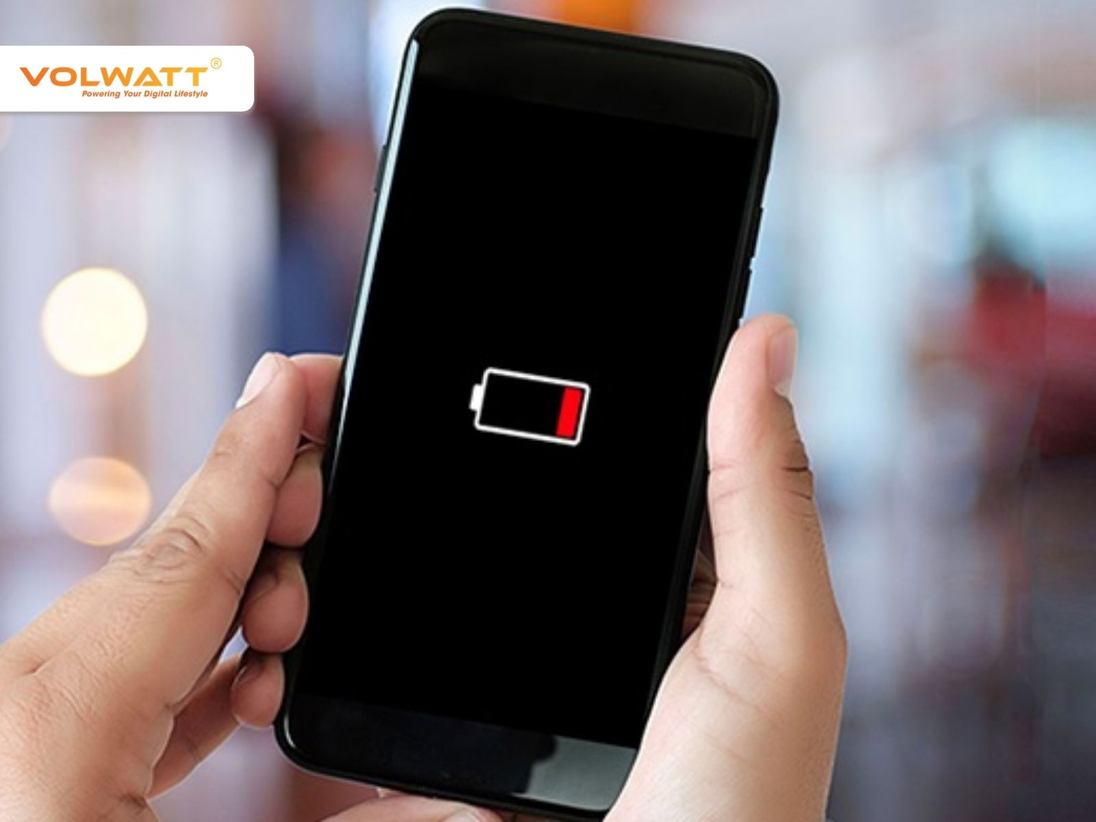 Điện thoại đã cạn pin hoàn toàn không thể bật lên được 