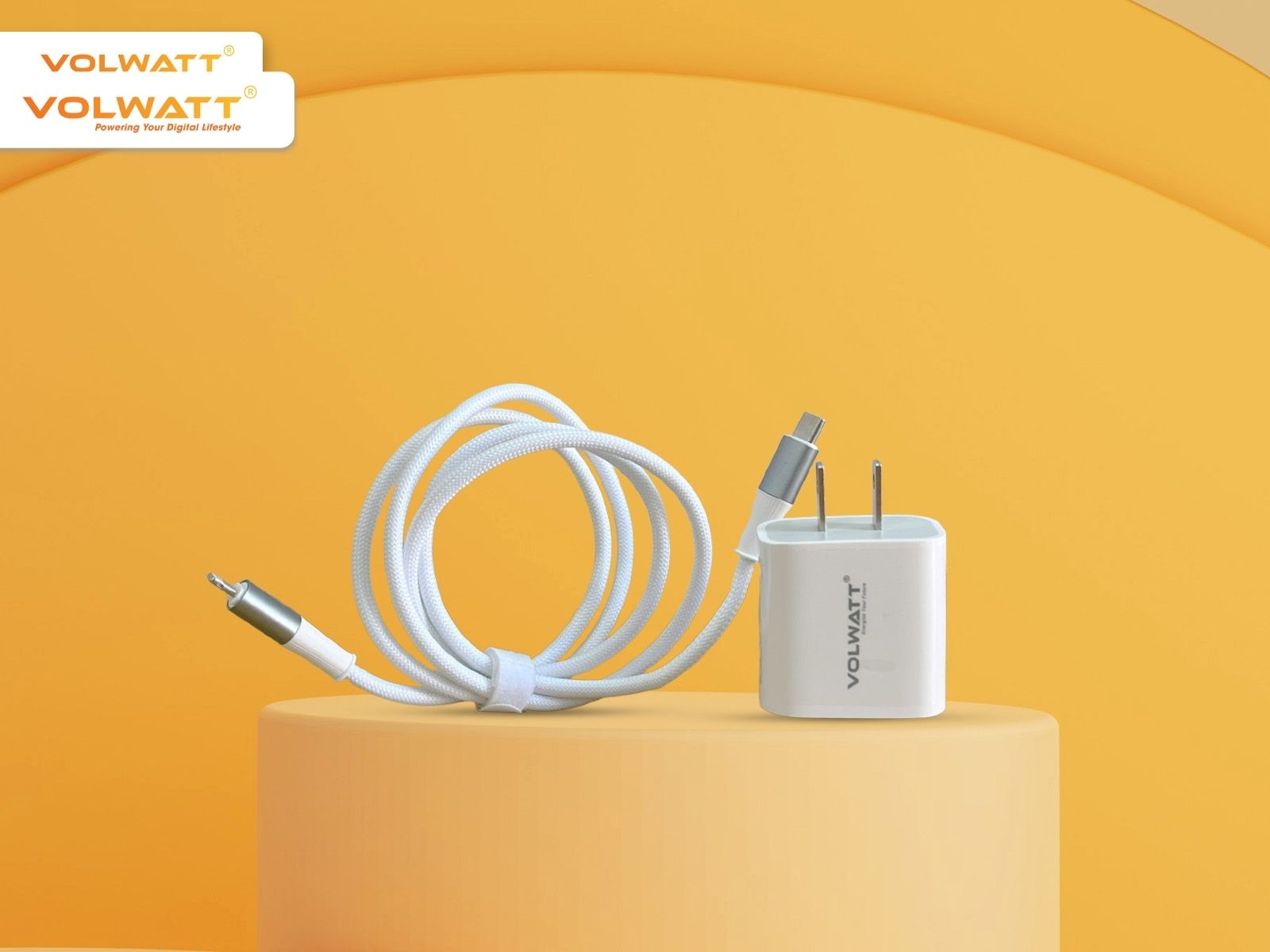 Nên sử dụng cáp và củ sạc chính hãng