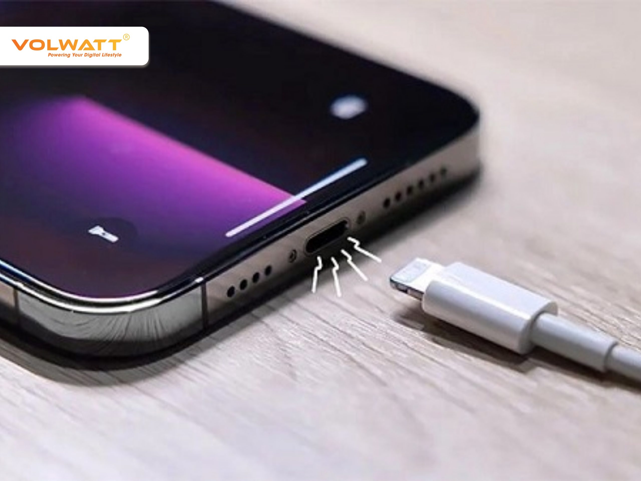 Chân sạc điện thoại nhỏ và thường xuyên chịu tác động nên dễ bị lỏng hoặc tiếp xúc kém